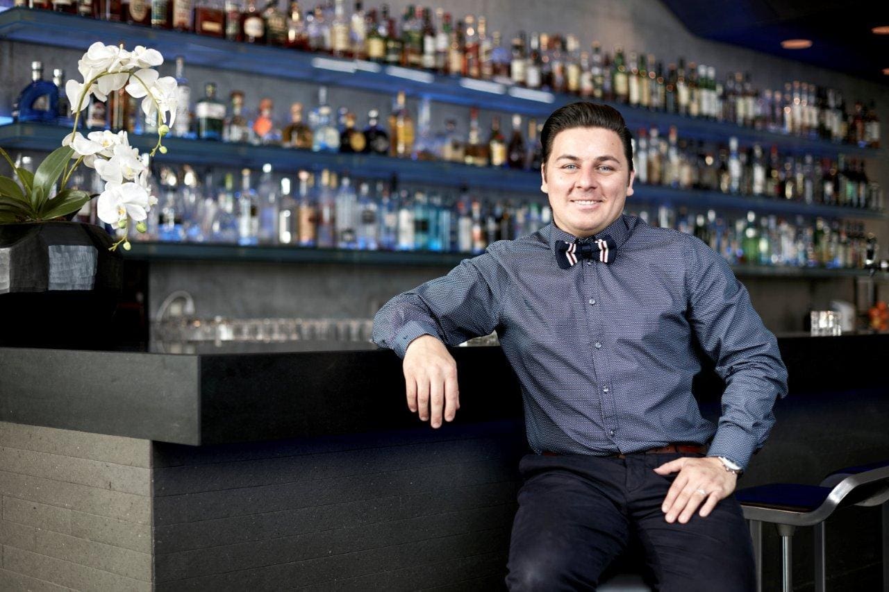 Der neue alte Barmanager: Dino Zippe ist zurück in der o.T. Bar